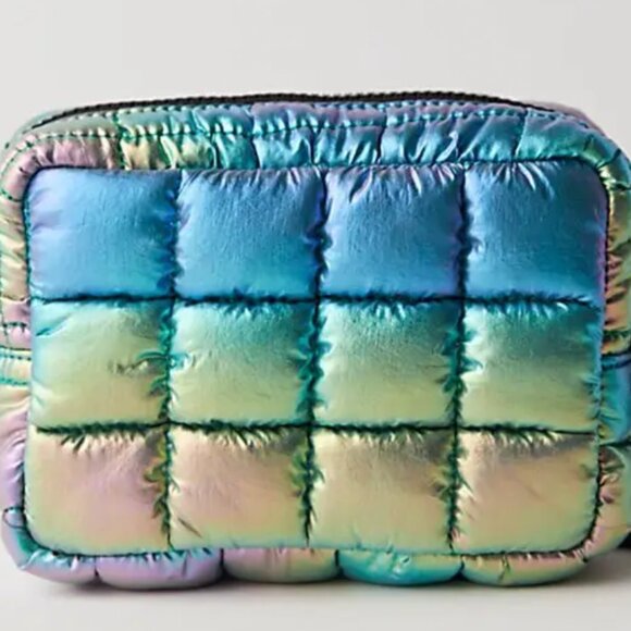 Free People Quilted Carryall Mini Case Limited Edition Irridescent Nebula - Picture 5 of 9